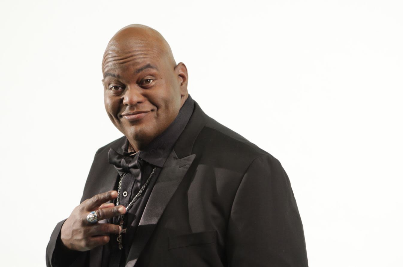 Lavell Crawford  tour